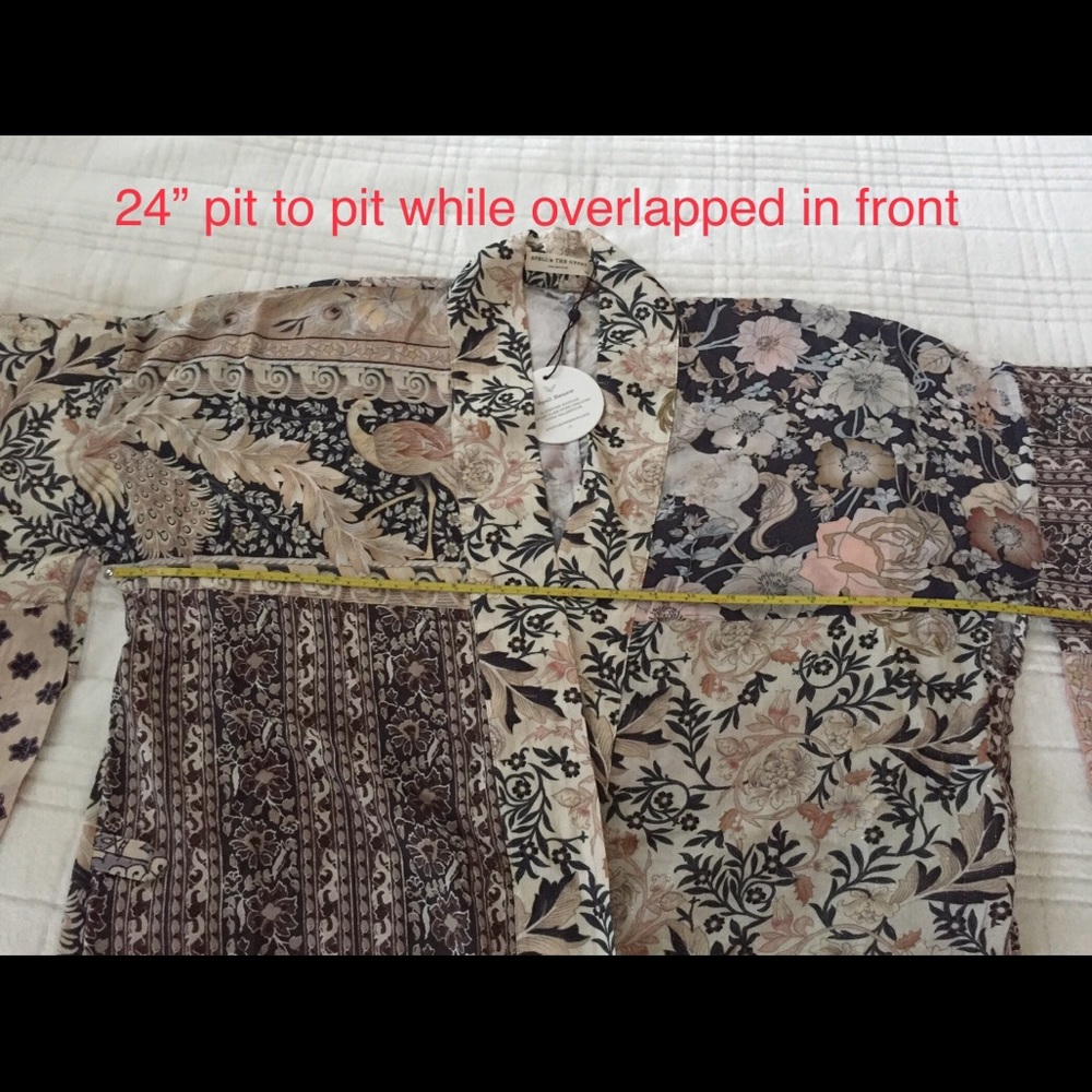 UFT, Sale: Renew Short Robe - Nightfall - Picture 8 of 11